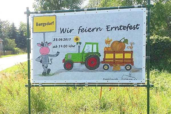 Erntefest-Banner mit grnem Traktor